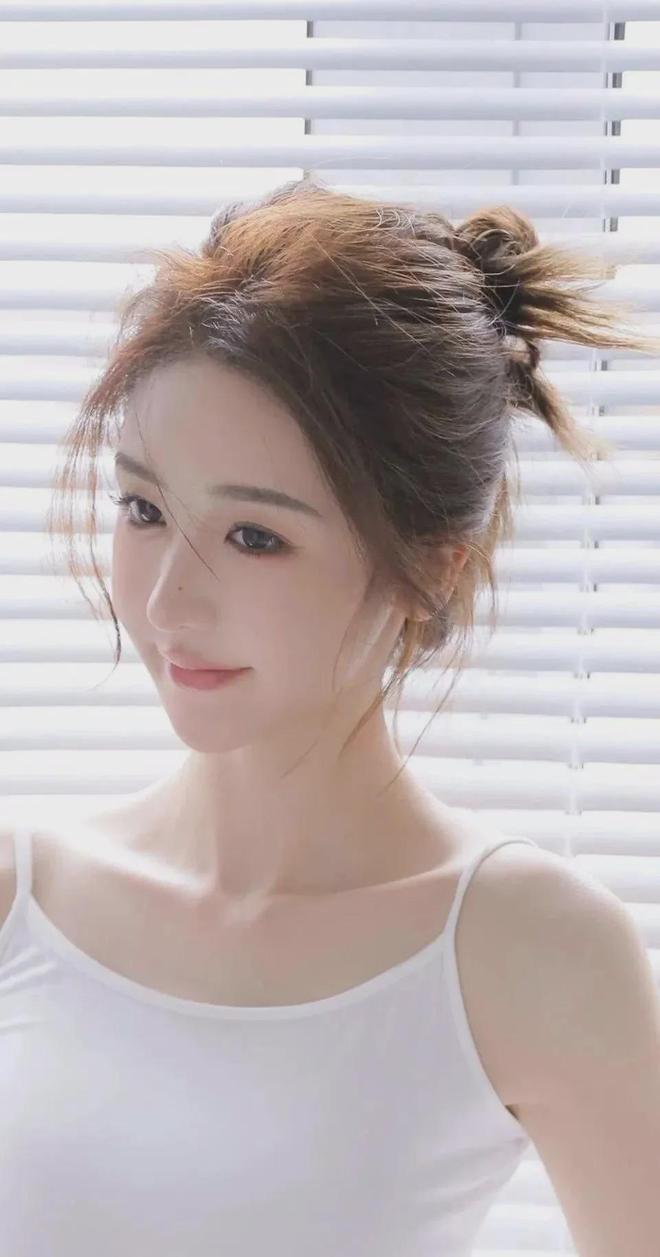 超碰91人人添日日摸